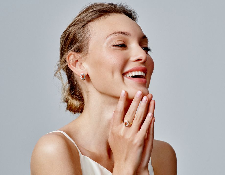 Woman touching her chin with her hands
